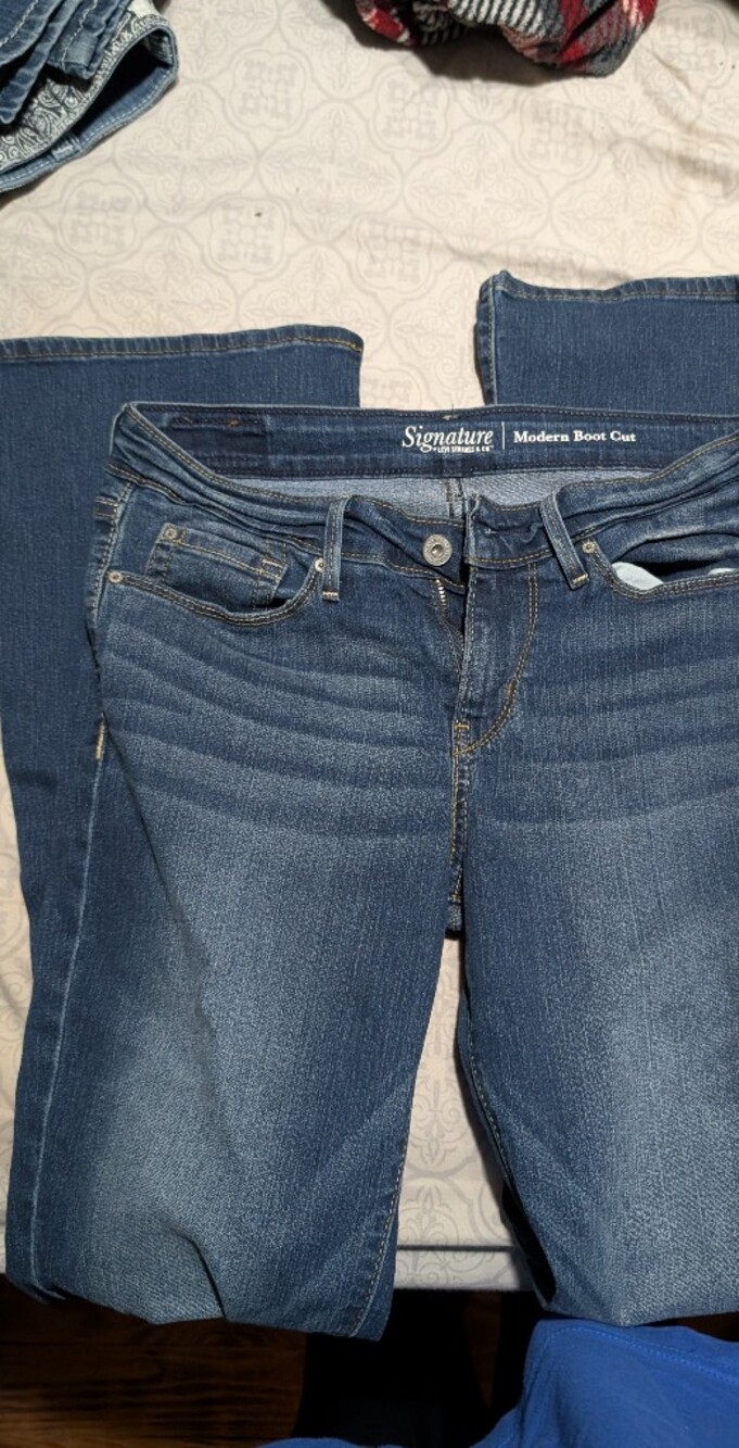 Signature Modern Boot Cut Women’s Jeans - Dark Blue